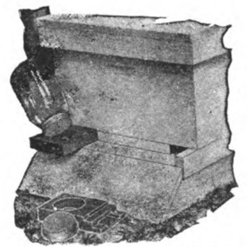 An ordinary friction top pail makes an excellent feeder.