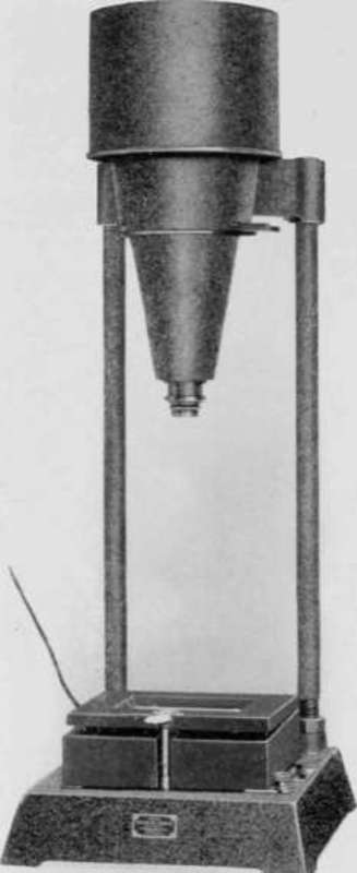 Velox Enlarging Printer For The Commercial Finishe StudioLightMagazine1923 126