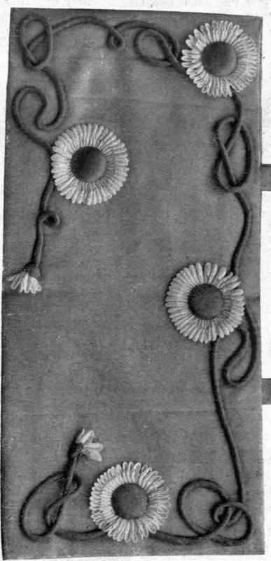 THE GLOVE SACHET.