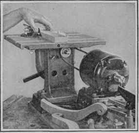 How to hold the rails (sidepieces) when cutting them to exact length on the circular saw.