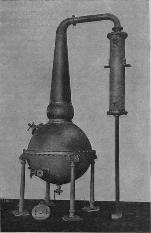 Fig. 40.   steam.jacketed still. Used for the manufacture of gin (Blair, Campbell & McLean, Glasgow).