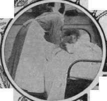 Bathing the eyes when they are affected in measles