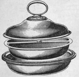 Double entree dish, useful for serving dinner in the garden