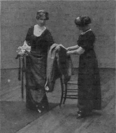 Fig. 4. When the debutante reaches the exit door of the Throne