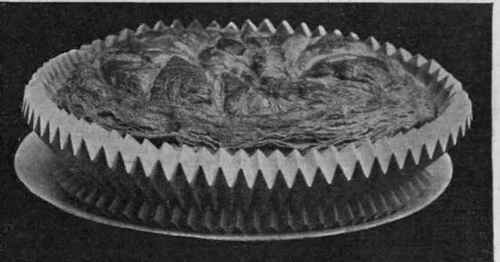 Steak and mushroom pic. A meat pic is always a favourite dish, and the addition of mushrooms gives a rich flavour to the gravy