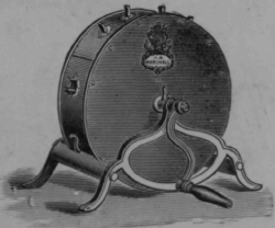 To clean from 2 to 9 knives at once and a carver