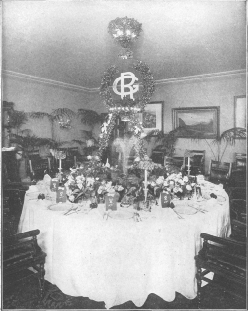 Table Decorations For State Or Formal Occasions