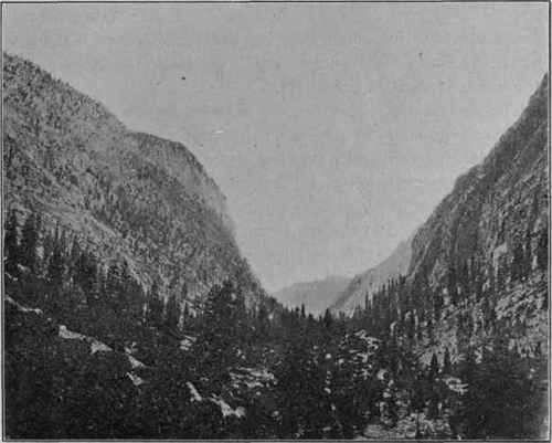 U shaped glacial valley; Kern Canon, Cal. (U. S. G. S).