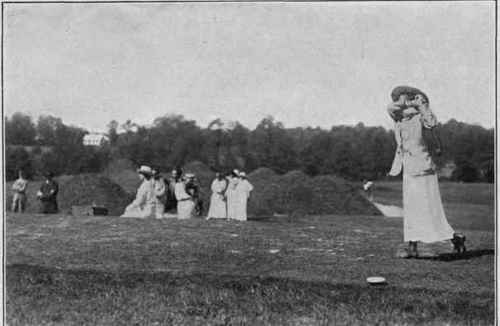 Mrs. Ronald H. Barlow A good tee shot.