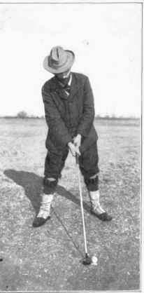 Fig. 2 Playing Off The Right Leg